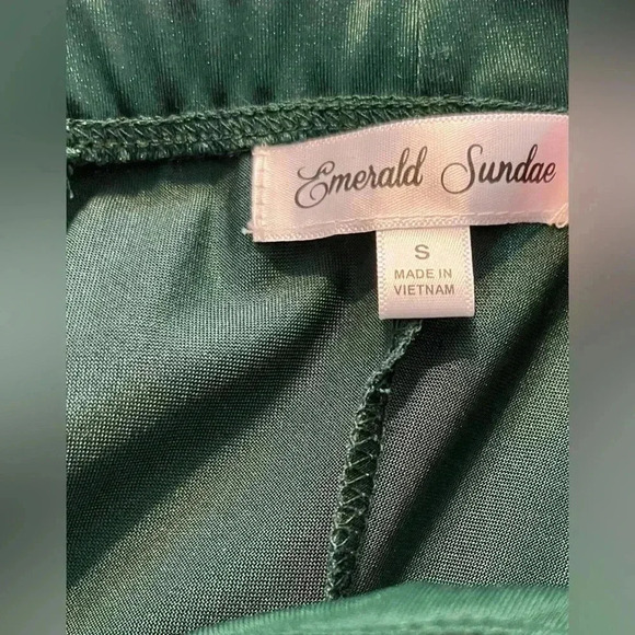 Emerald Sundae | Evening / Formal Gown | Hunter Green | Size Small 4-6 - Picture 7 of 7